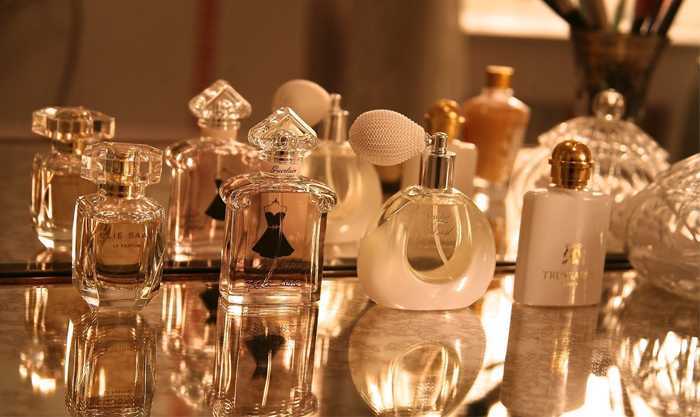 100 ароматов, которые каждый парфманьяк должен попробовать.