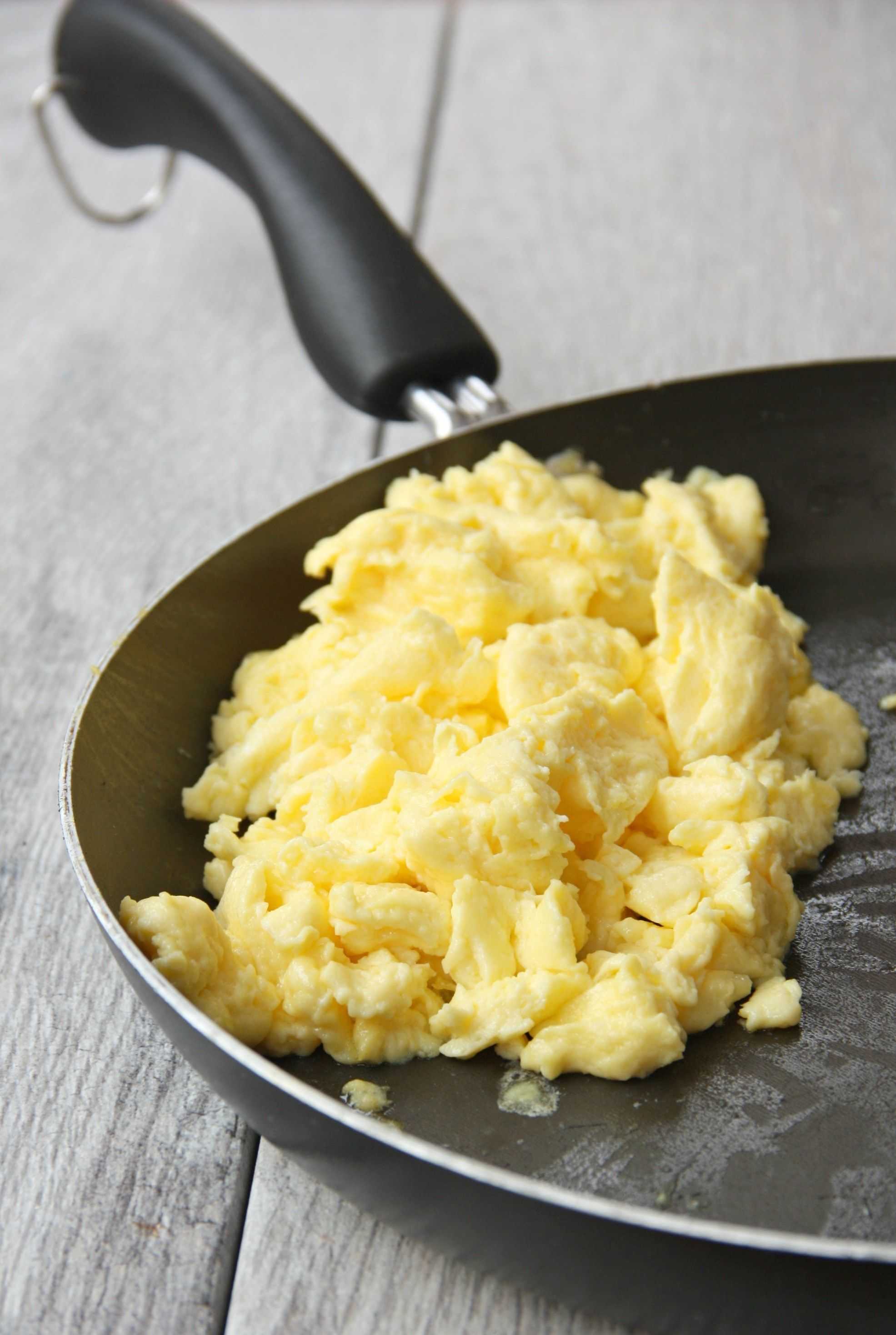 Как приготовить скрэмбл из яиц — 13 пошаговых рецептов, советы