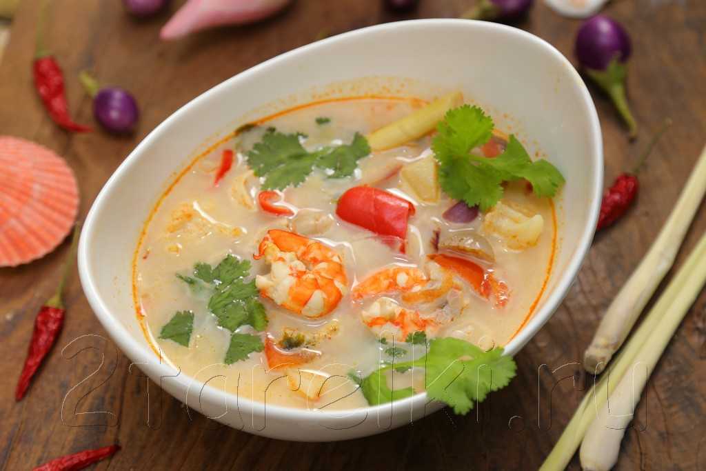 Том-ям, рамен и том-кха: 3 рецепта азиатских супов, которые вы можете приготовить дома