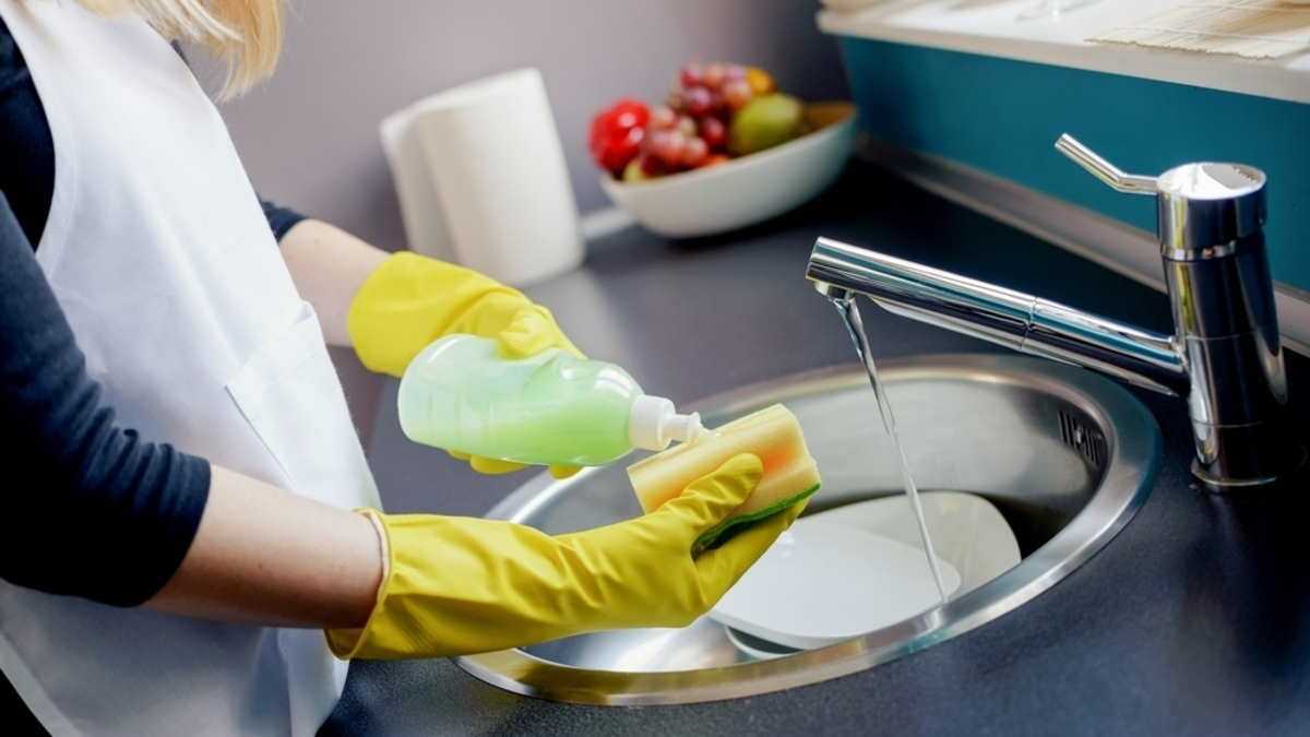 Как быстро и просто помыть посуду - советы хозяйкам, лайфхаки и секреты