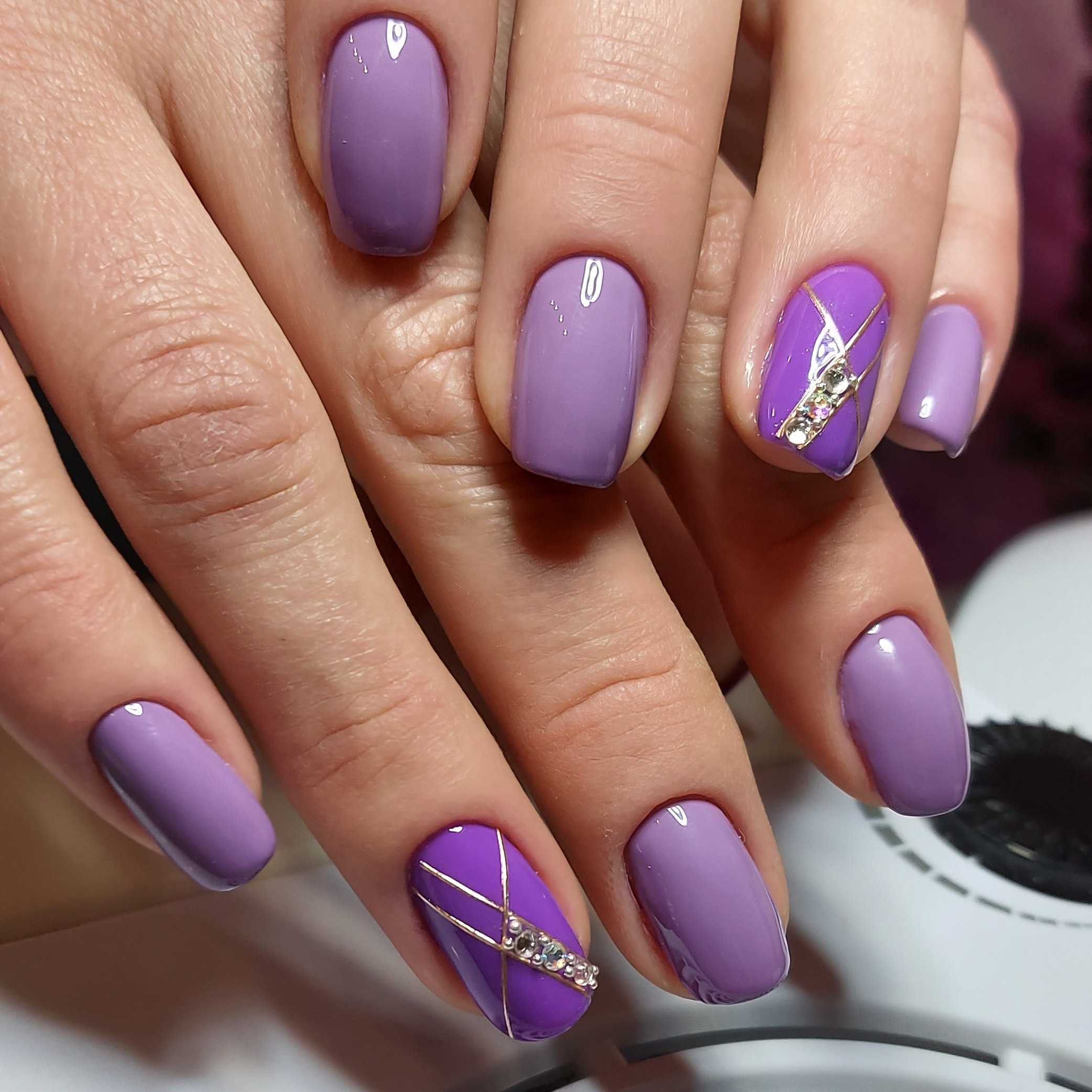 Фиолетовый маникюр: популярный дизайн ногтей