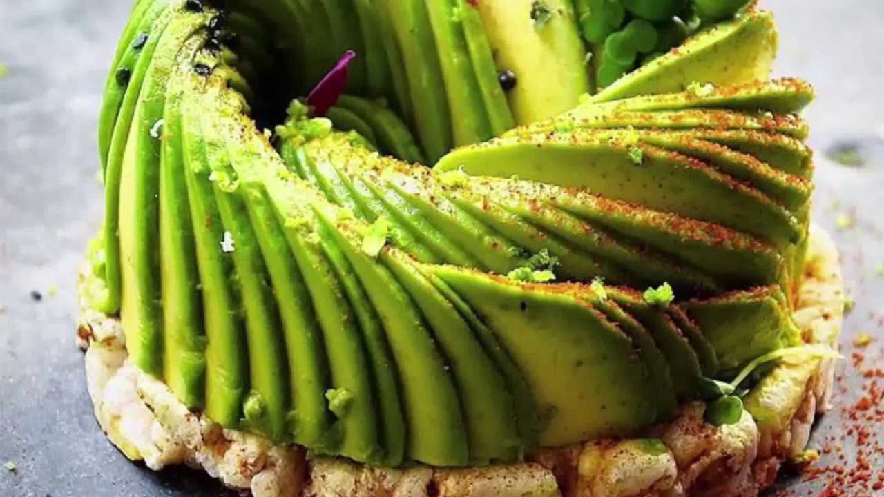 Бутерброды с авокадо и творожным сыром 🧀 (5 рецептов)