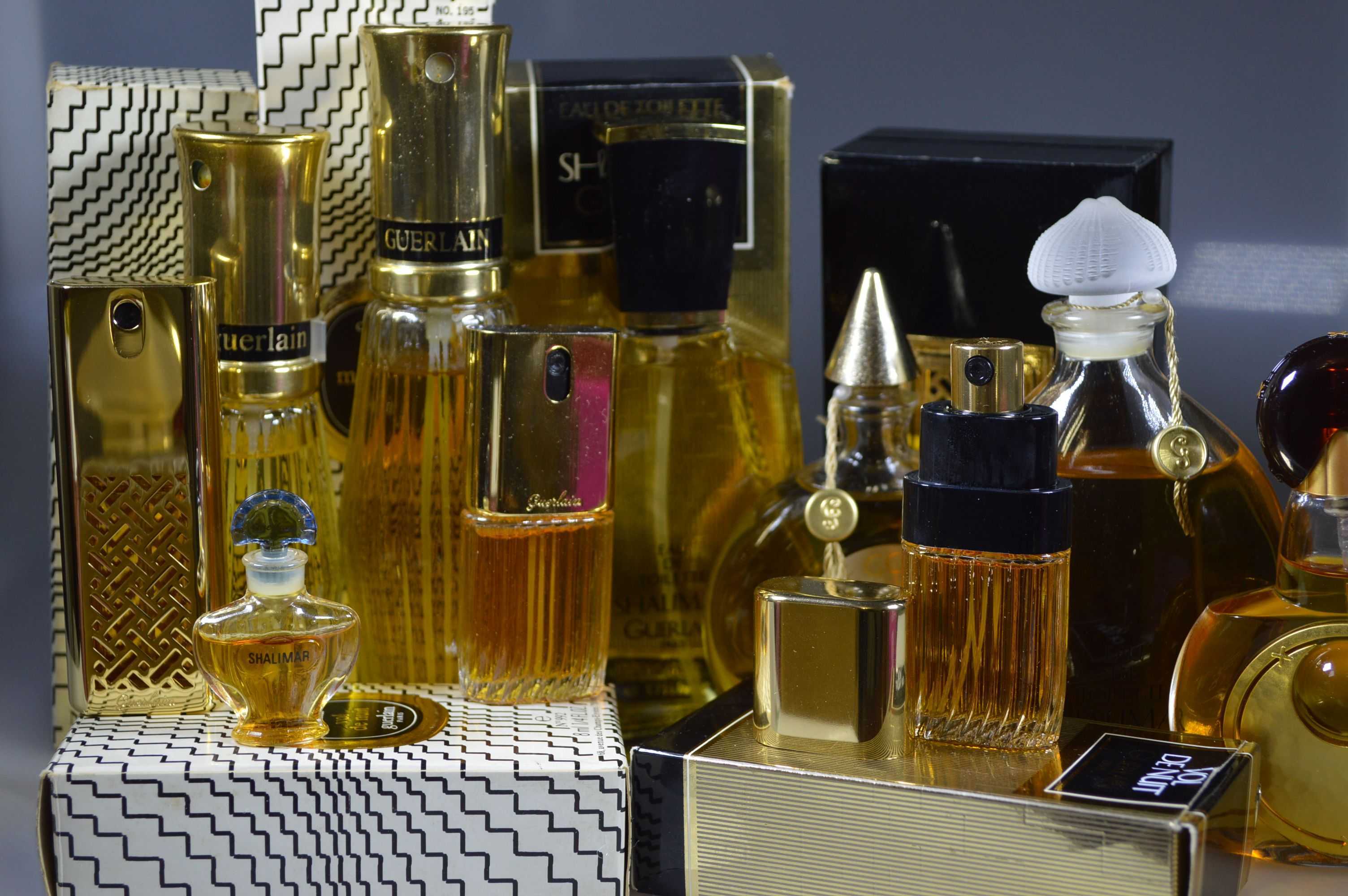 10 самых популярных ароматов из прошлого, которыми пользовались наши мамы