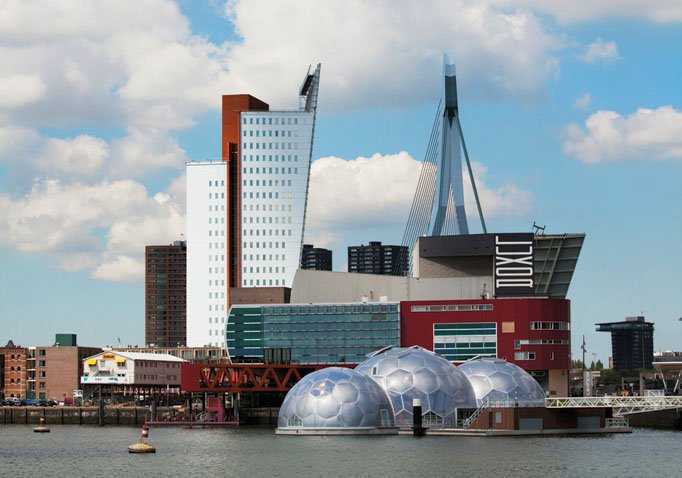 Роттердам: от мельниц до фантастических сооружений
