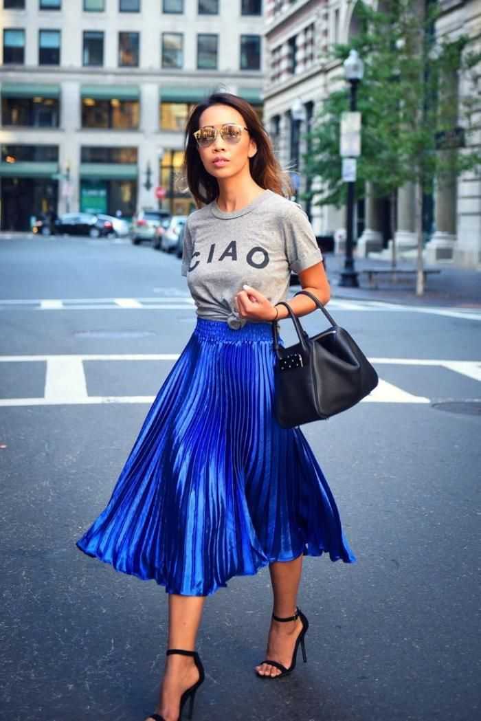 Синяя юбка - с чем ее носить, фото стильных образов