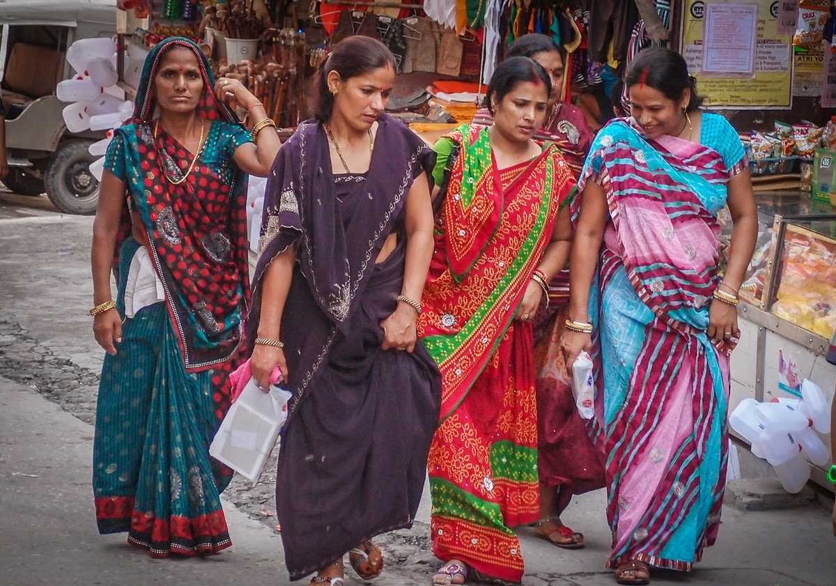 Индийская одежда, как называется и как правильно носить в разных случаях