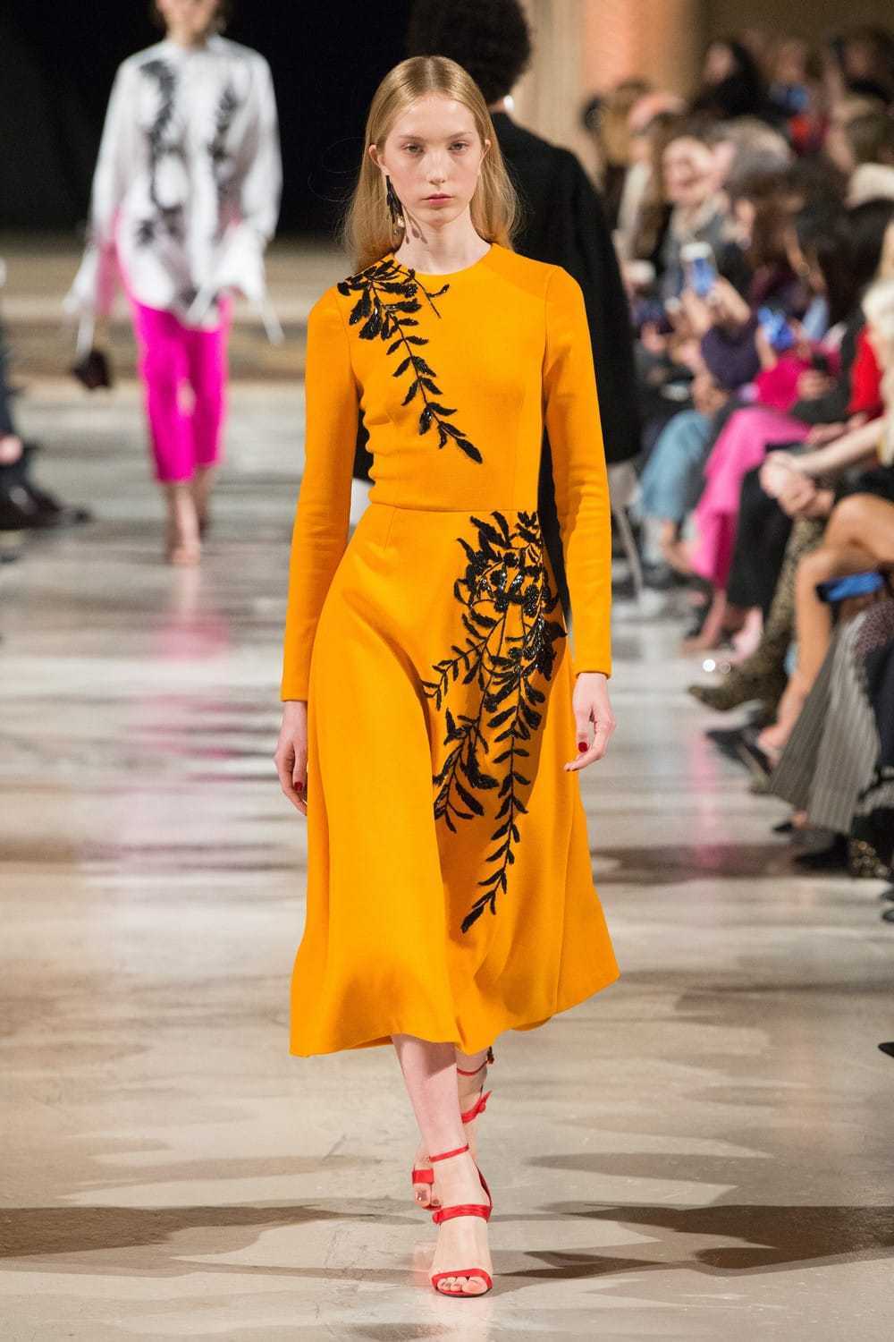 Модные фасоны платьев 2019: фото, новинки