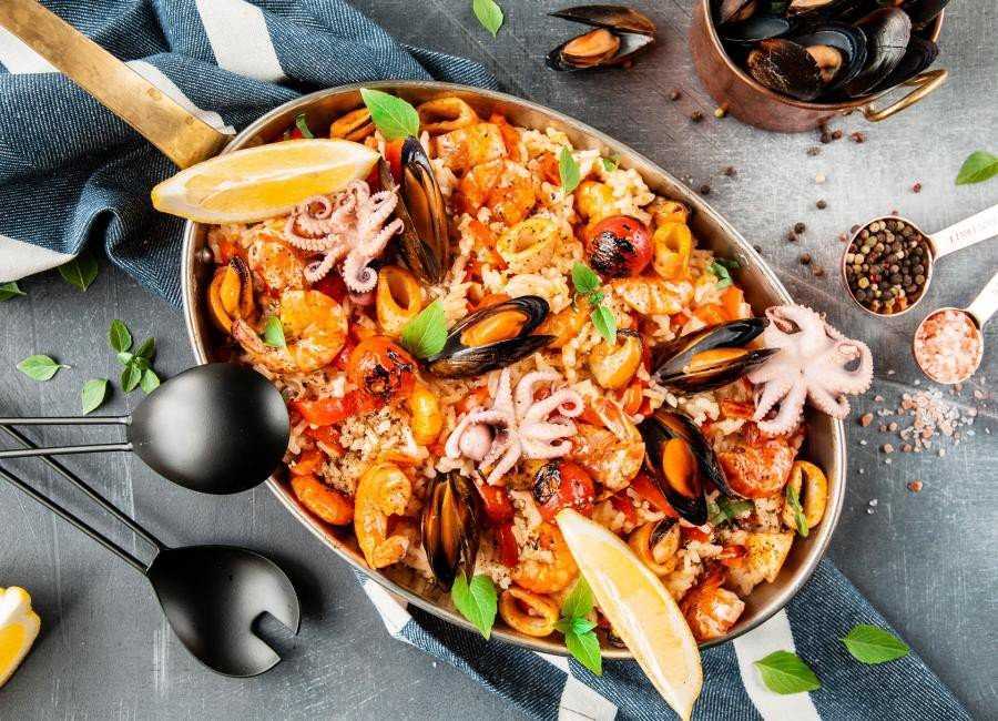 Национальная кухня испании: история, особенности, национальные блюда. как приготовить паэлью с курицей и морепродуктами