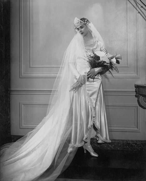 История свадебного платья: когда белый цвет стал традицией?
