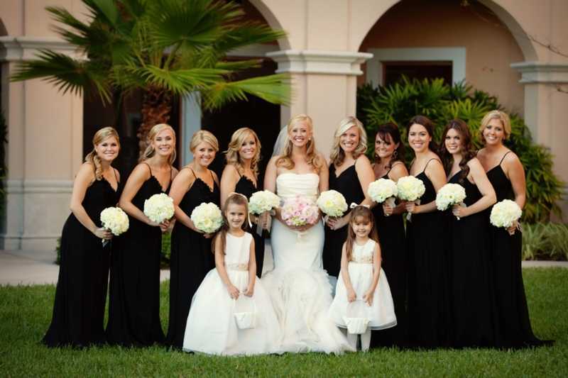Можно ли на свадьбу одевать черное платье? мнение со стороны